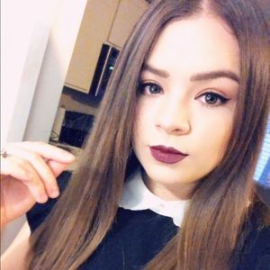 Meet your Posher, Gabriela